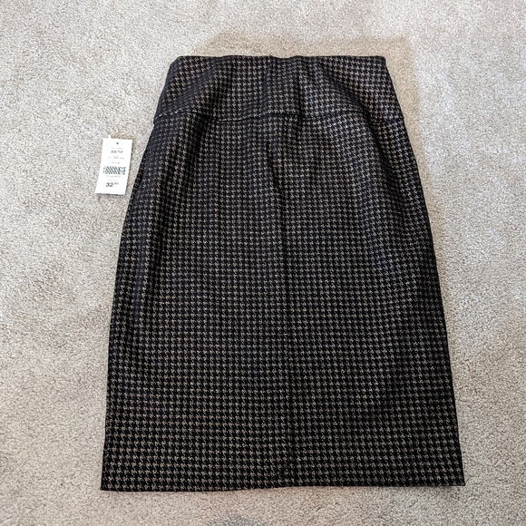 Black & gold houndstooth pencil skirt // XS - Picture 2 of 3